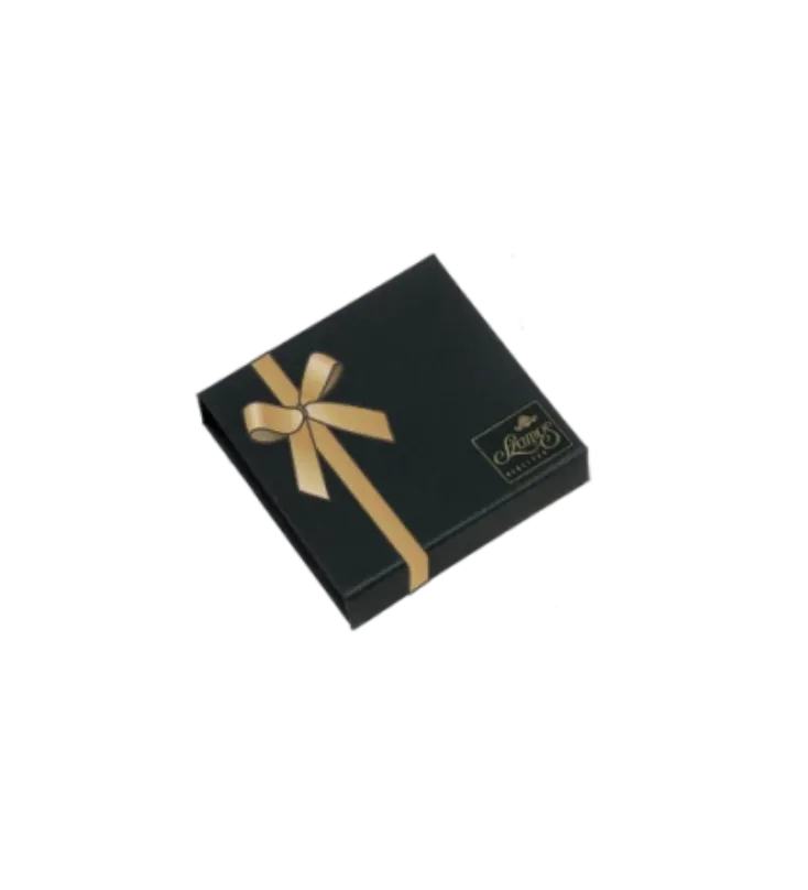 16db-os bonbon doboz